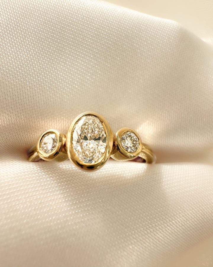 Ring Sofia 0,70 crt. geelgoud