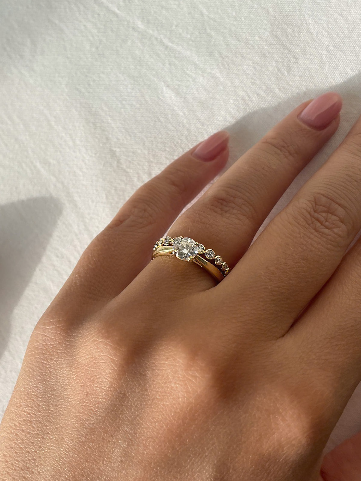 Ring Luna 0.31 crt. yellow gold