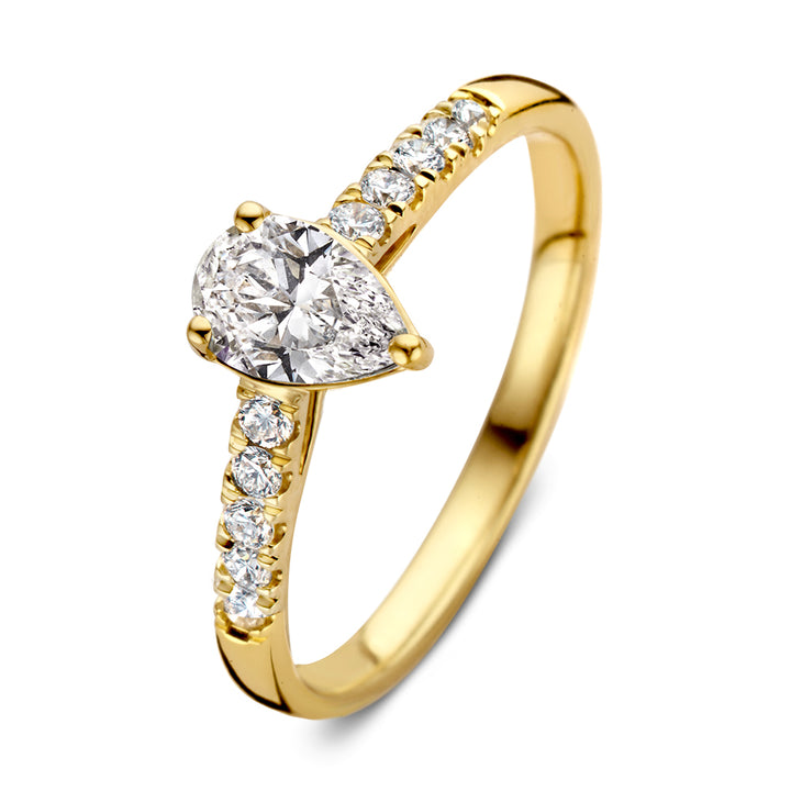 Golden ring pear diamond